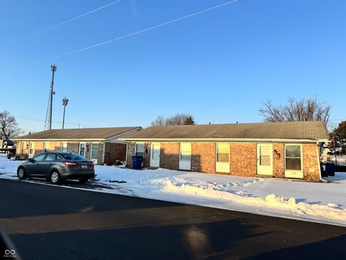 102 S Bradner Ave, Marion, IN, 46952-3377 | Card Image