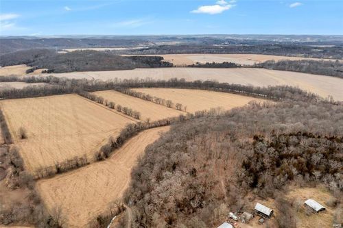 3303 Byrnes Mill Rd, Byrnes Mill, MO, 63025-3007 | Card Image