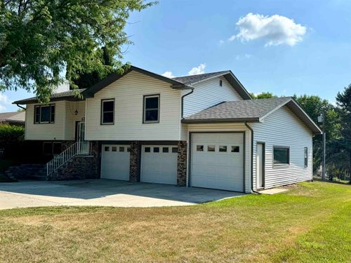 1705 Imperial, Norfolk, NE, 68701 | Card Image
