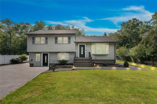 237 Germonds Rd, West Nyack, NY, 10994-1319 | Card Image
