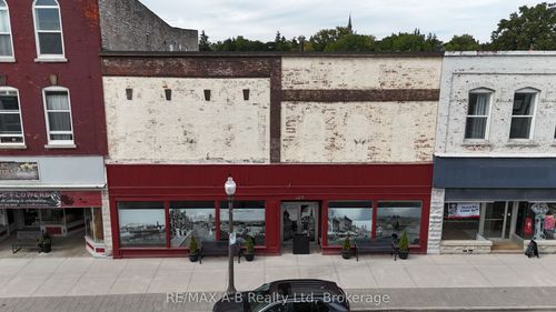 125 Queen St E, Saint Marys, ON, N4X0B5 | Card Image