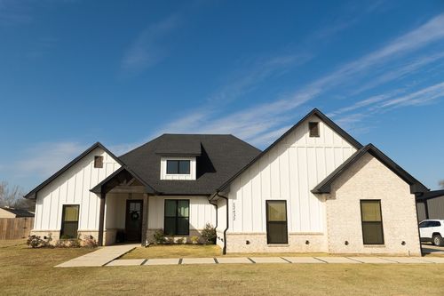 12432 Maplewood Dr, Lindale, TX, 75771-1338 | Card Image