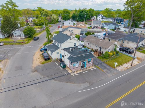 715 Laurence Pkwy, South Amboy, NJ, 08879-2713 | Card Image