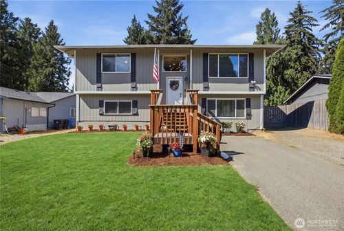 16008 120th Avenue E, Puyallup, WA, 98374 | Card Image