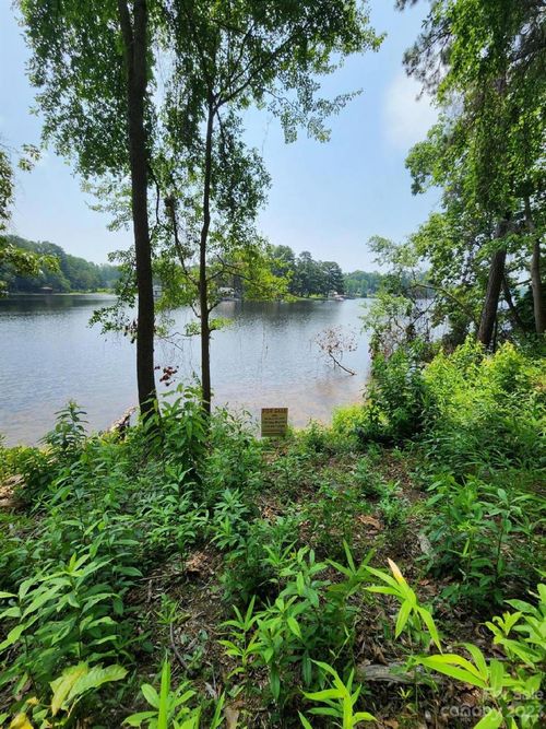 12-217 Sandy Point Lane, Hartsville, SC, 29550 | Card Image