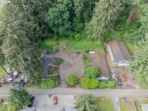 2705 E 19th St, Vancouver, WA, 98661-4639 | Card Image