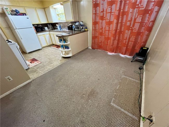306 N Texas Ave, House other with 4 bedrooms, 2 bathrooms and null parking in Freer TX | Image 16