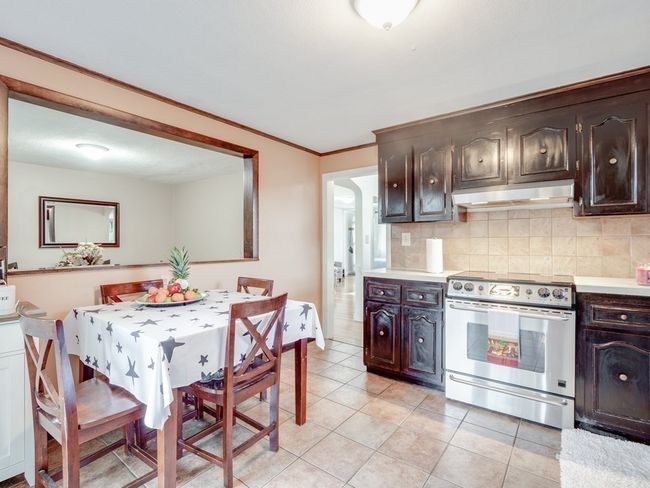 6 Parkview Rd, House other with 3 bedrooms, 2 bathrooms and 3 parking in Everett MA | Image 12