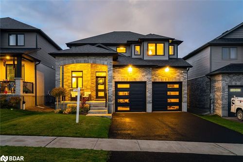 7 Tindall Cres, Grand Valley, ON, L9W7R9 | Card Image