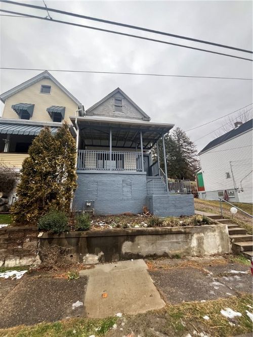 515 Indiana Ave, Glassport, PA, 15045-1418 | Card Image