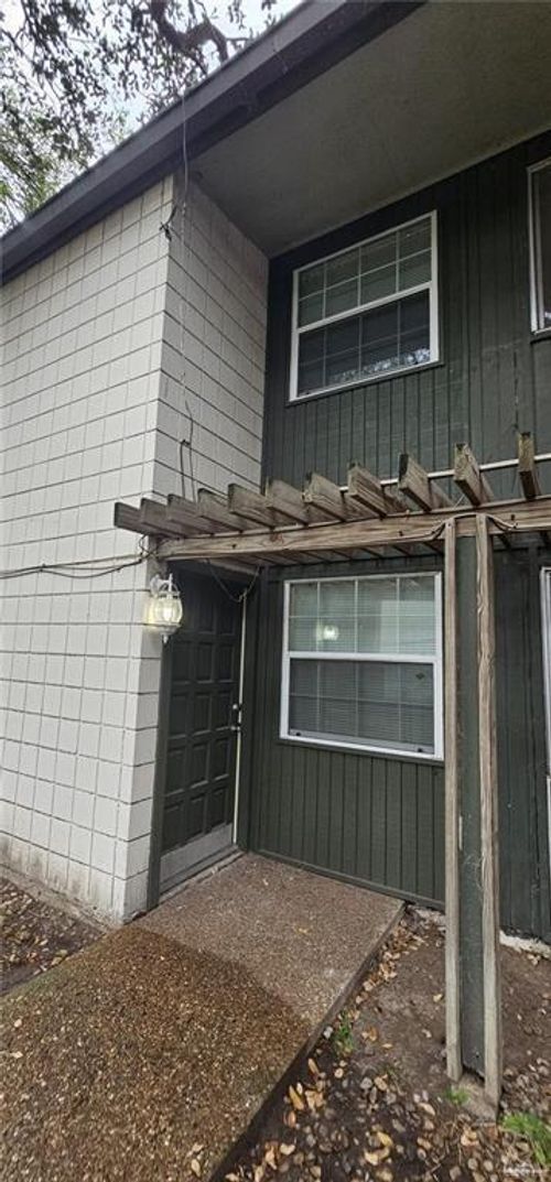 apt-a3-519 S 4th Ave, Edinburg, TX, 78539-4202 | Card Image