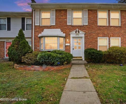 2818 Coleen Ct, Louisville, KY, 40206-2210 | Card Image