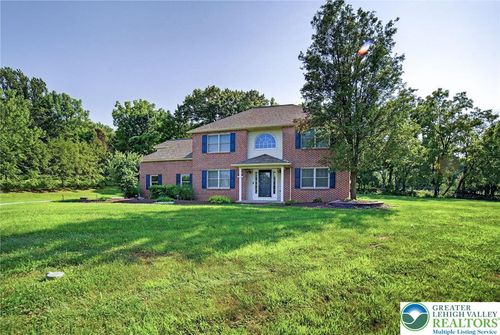 5209 Homestead Cir, EMMAUS, PA, 18049-5367 | Card Image
