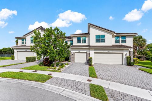 4392 Veleiros Ave, Deerfield Beach, FL, 33064-2081 | Card Image
