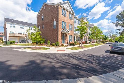 205 Runnel St, Hampton, VA, 23666-4391 | Card Image