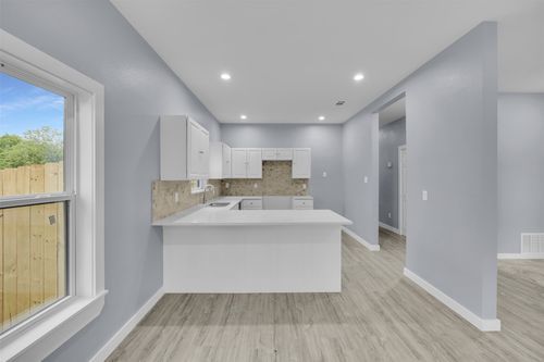 409 N Dallas St, Rice, TX, 75155-8601 | Card Image