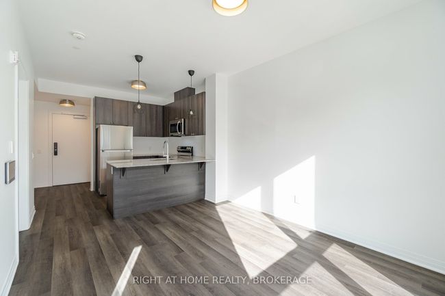460 Gordon Krantz Ave, Condo with 1 bedrooms, 1 bathrooms and null parking in Milton ON | Image 14