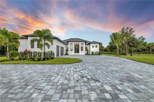 966 15th St Sw, Naples, FL, 34117-4404 | Card Image