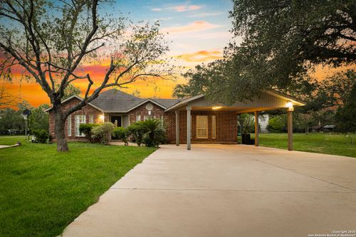 13040 Tomlynn, Atascosa, TX, 78002-3627 | Card Image