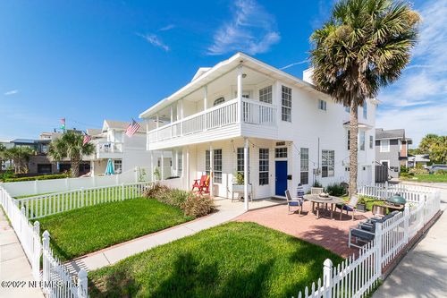 2102 1st St, Neptune Beach, FL, 32266-4872 | Card Image