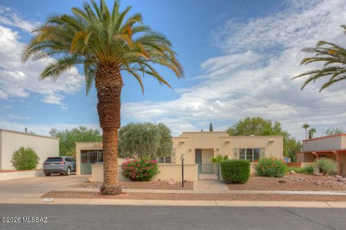 175 E El Valle, Green Valley, AZ, 85614-2901 | Card Image