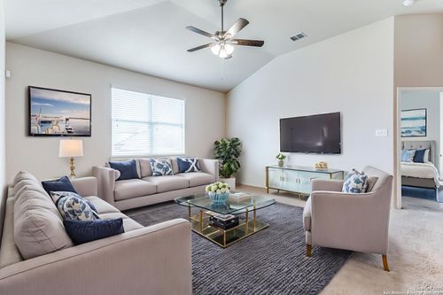 209 Country Vale, Cibolo, TX, 78108-3472 | Card Image