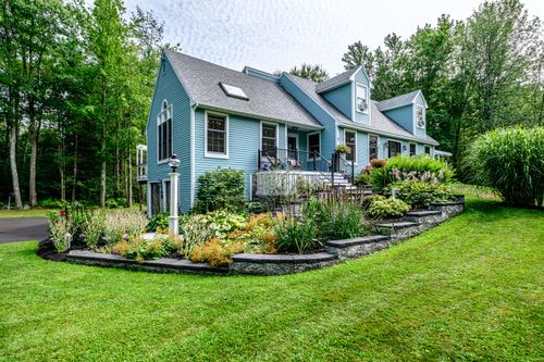 84 Winding Way, Yarmouth, ME, 04096-8113 | Card Image