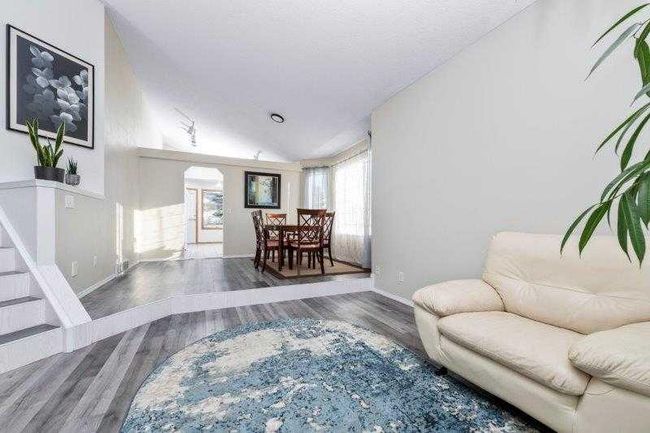 134 Somerset Drive Sw, House other with 4 bedrooms, 3 bathrooms and 4 parking in Calgary AB | Image 5