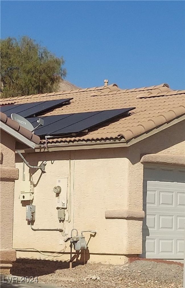 22 Panel Solar System owned free and clear. | Image 21