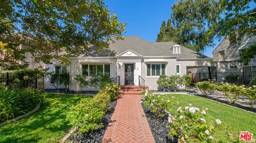 4547 Ledge Ave, Toluca Lake, CA, 91602-1568 | Card Image