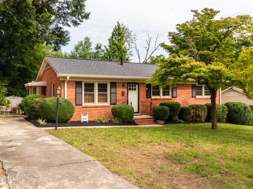 2231 Lacy St, Burlington, NC, 27215-5340 | Card Image