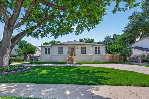 15310 Philippine St, Jersey Village, TX, 77040-1347 | Card Image