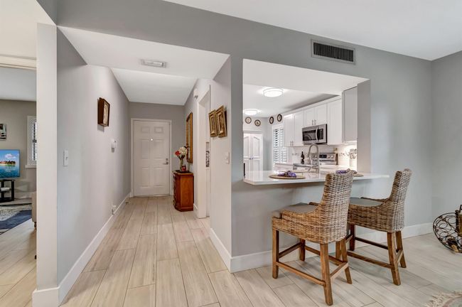APT-101C - 300 N Highway A1a, Condo with 2 bedrooms, 2 bathrooms and null parking in Jupiter FL | Image 17