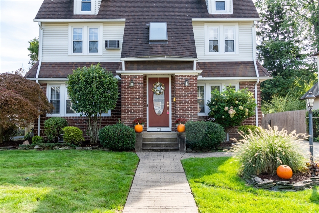 Reed St, Agawam, MA 01001