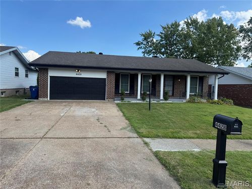 4428 Papal Dr, Florissant, MO, 63033-7014 | Card Image