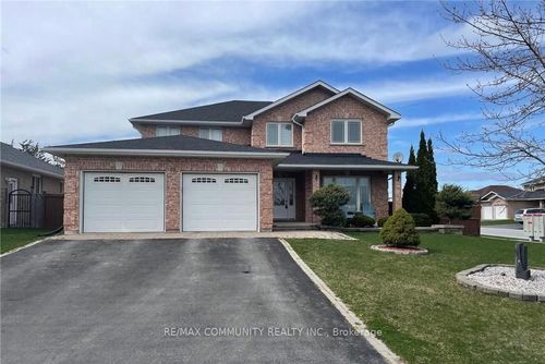10 Simcoe Street E, Belleville, ON, K8N4Z5 | Card Image