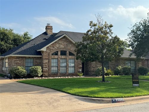 2907 Sweet Briar St, Grapevine, TX, 76051-2651 | Card Image