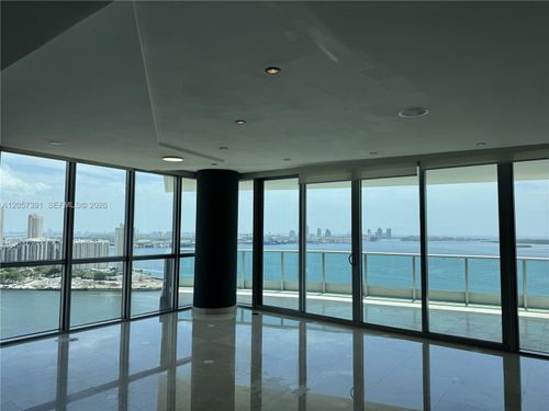 2801-1331 Brickell Bay Dr, Miami, FL, 33131-3690 | Card Image