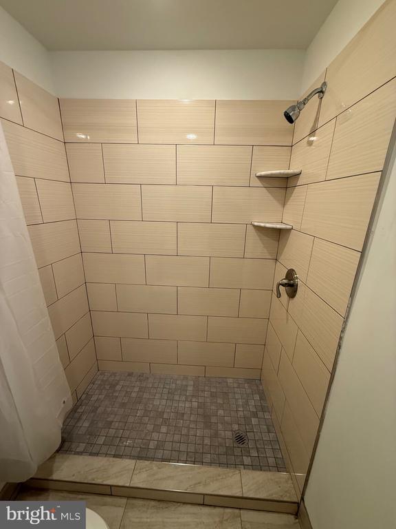 Residential Lease in PHILADELPHIA 3