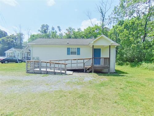28 King Row, Thomasville, NC, 27360-4530 | Card Image