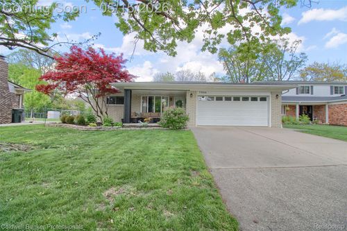 5866 Willow Creek Dr, Canton, MI, 48187-3323 | Card Image