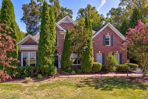 19 Middlefield Ct, Greensboro, NC, 27455-2257 | Card Image