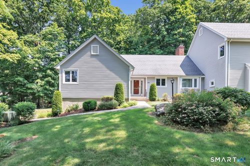 115-115 Aspetuck Trl, Shelton, CT, 06484-2857 | Card Image