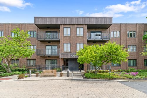 101-1000 Deerfield Rd, Highland Park, IL, 60035-3504 | Card Image