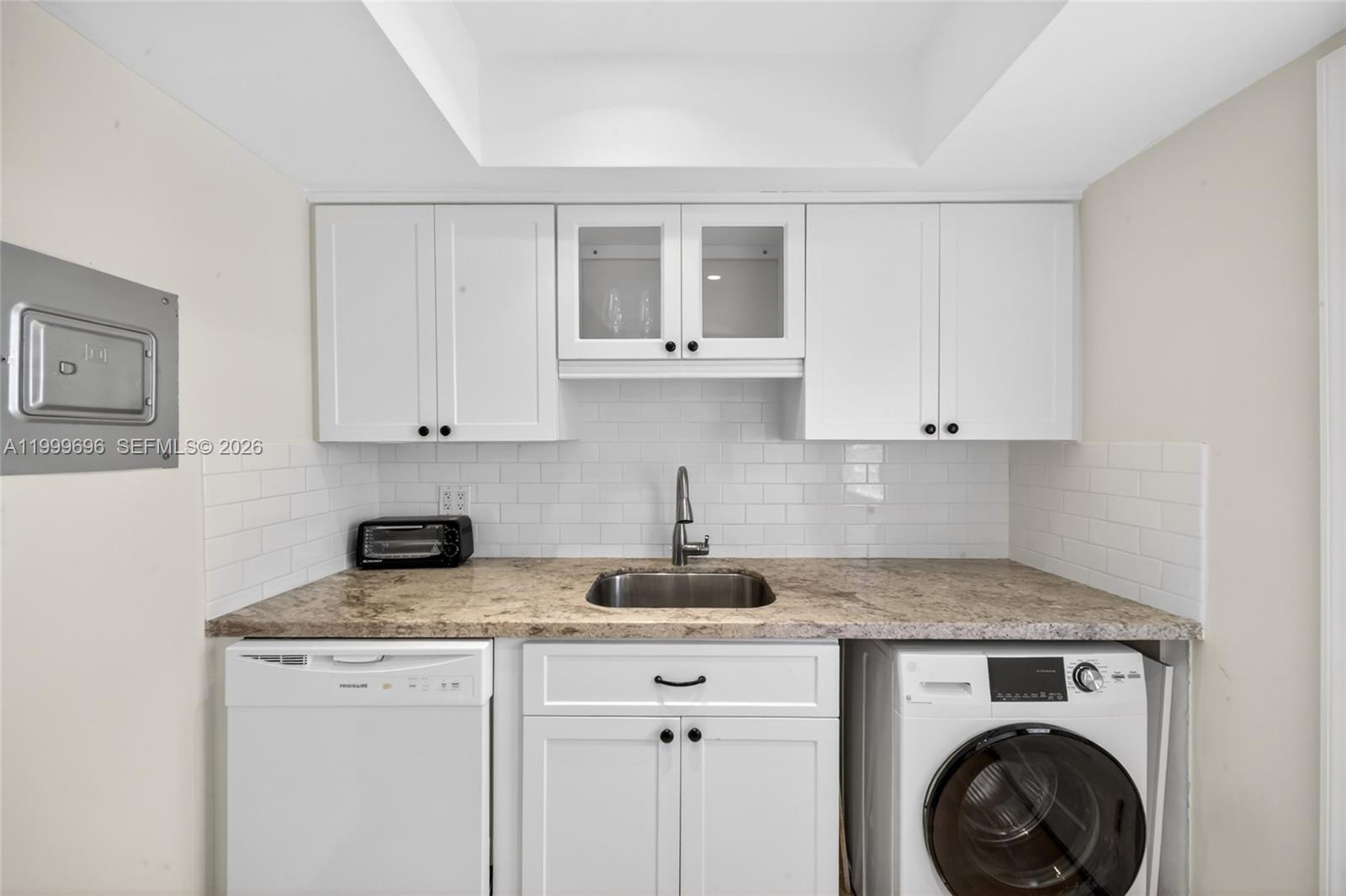 Residential Lease in Coral Gables 2