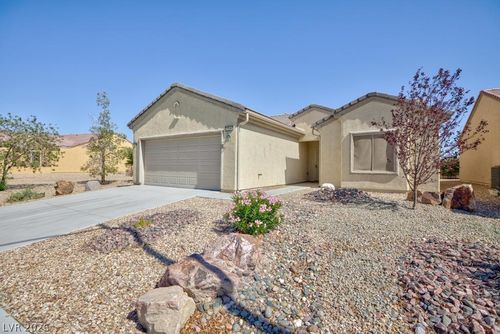 7716 Homing Pigeon St, North Las Vegas, NV, 89084-3801 | Card Image