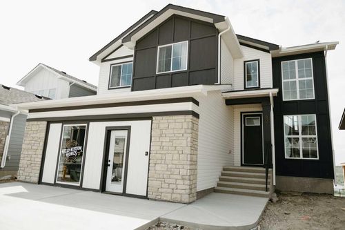 807 Lakewood Circle, Strathmore, AB, T1P0G8 | Card Image
