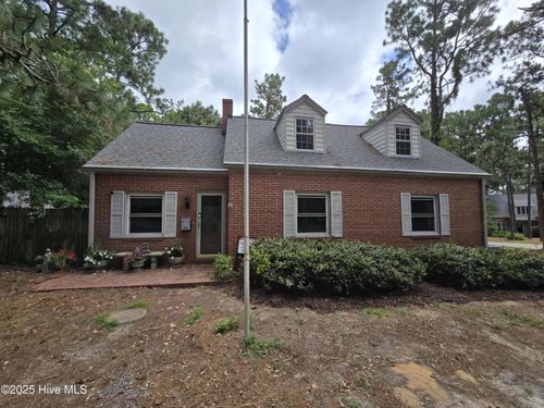 4084 Youngs Rd, Southern Pines, NC, 28387-5049 | Card Image