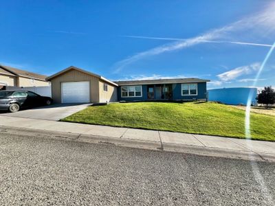 306 E Pells Ct, House other with 3 bedrooms, 3 bathrooms and null parking in Colfax WA | Image 1