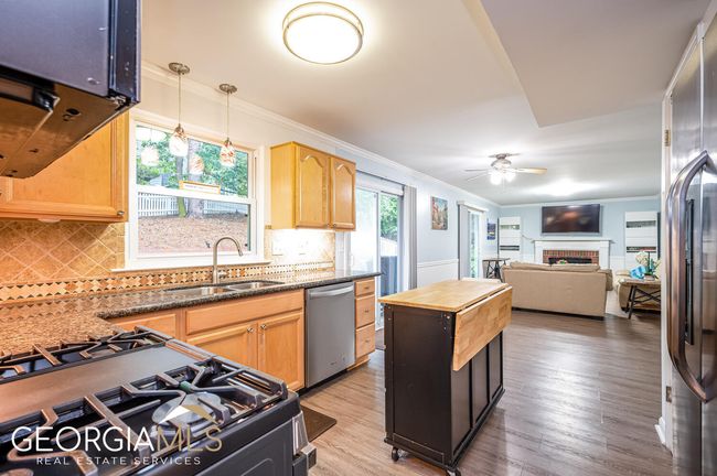 970 Cranberry Crk, House other with 4 bedrooms, 3 bathrooms and 2 parking in Roswell GA | Image 21